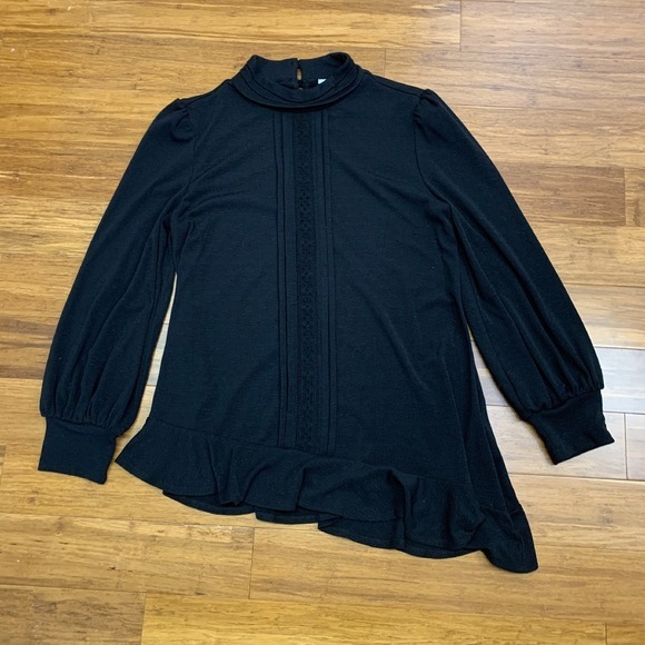 Monroe & Main Tops - Monroe &‎ Main Black Tunic Top womens Medium Ruffle Asymmetrical Hem Mock Neck